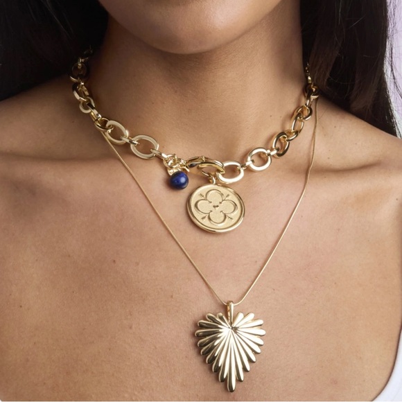 Jane Win Chunky Link Chain with Lapis Bead - Picture 2 of 6